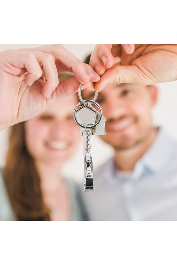 Classic Keychain Pendant with Hair Clipper Shape for Car Keys