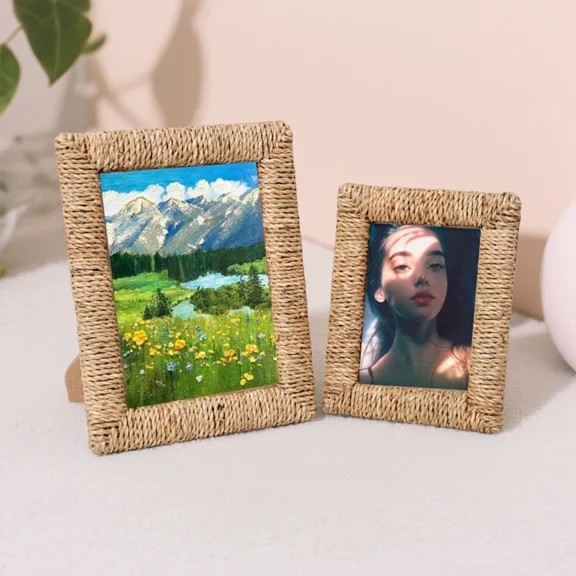 KUNPENG Rattan Woven Picture Frame Handwoven Wicker Gallery Frame Natural Seagrass Photo Holder Boho Desktop Display Stand Rustic Farmhouse Wall Decor Coastal Cottage Tabletop Accent 7.7x9.6 Inches