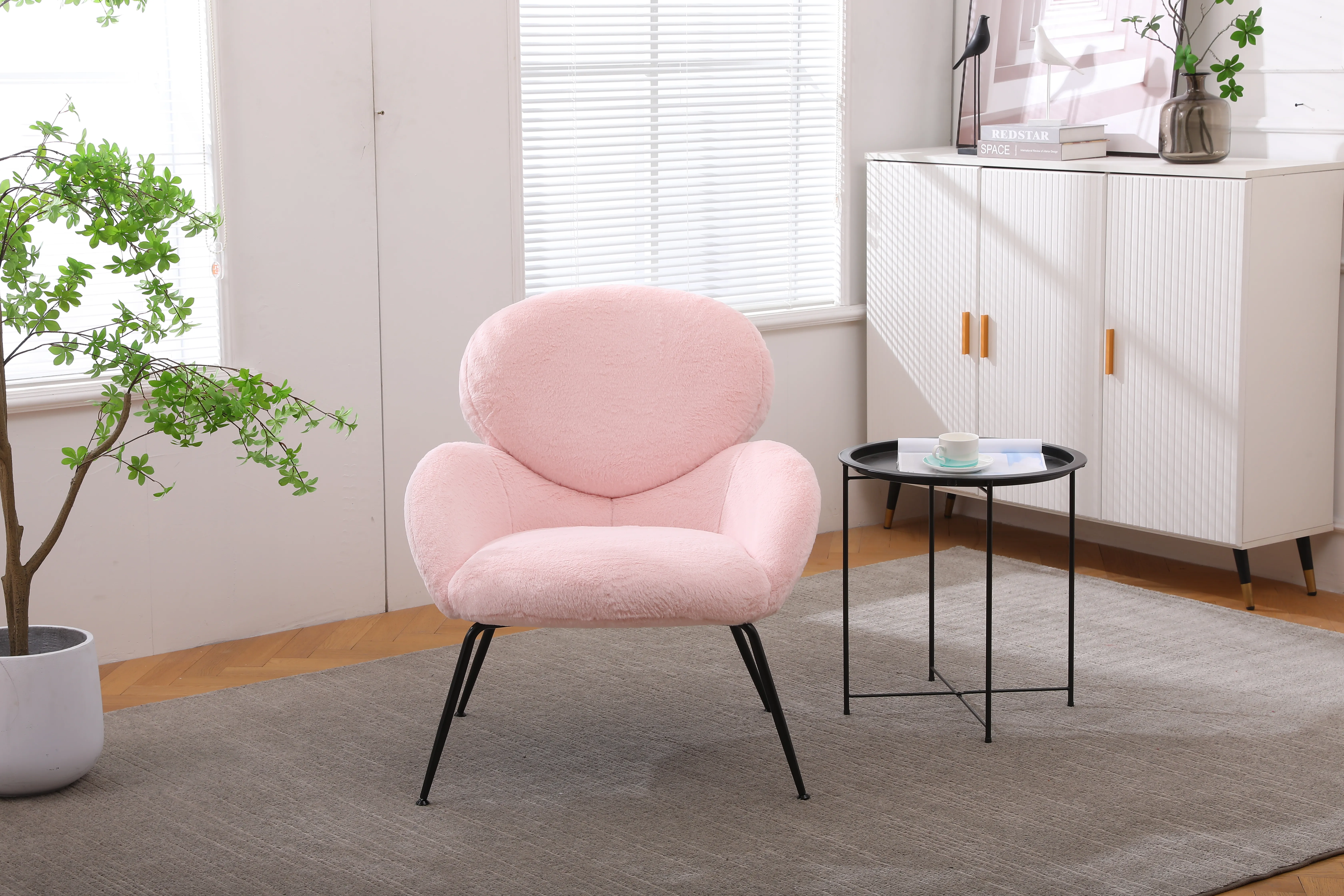 Kadyn Modern Sherpa Armchair with Black Metal Legs, Comfy and Soft Chairs for Bedroom, Pink Kadyn Modern Sherpa Armchair with Black Metal Legs, Comfy and Soft Chairs for Bedroom, Pink