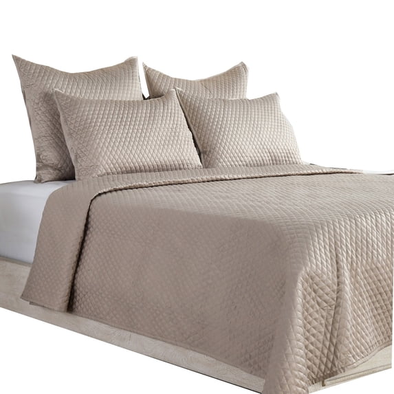 Kahn Hand Stitched Soft Sateen King Quilt, Cotton Fill, Self Binding, Brown