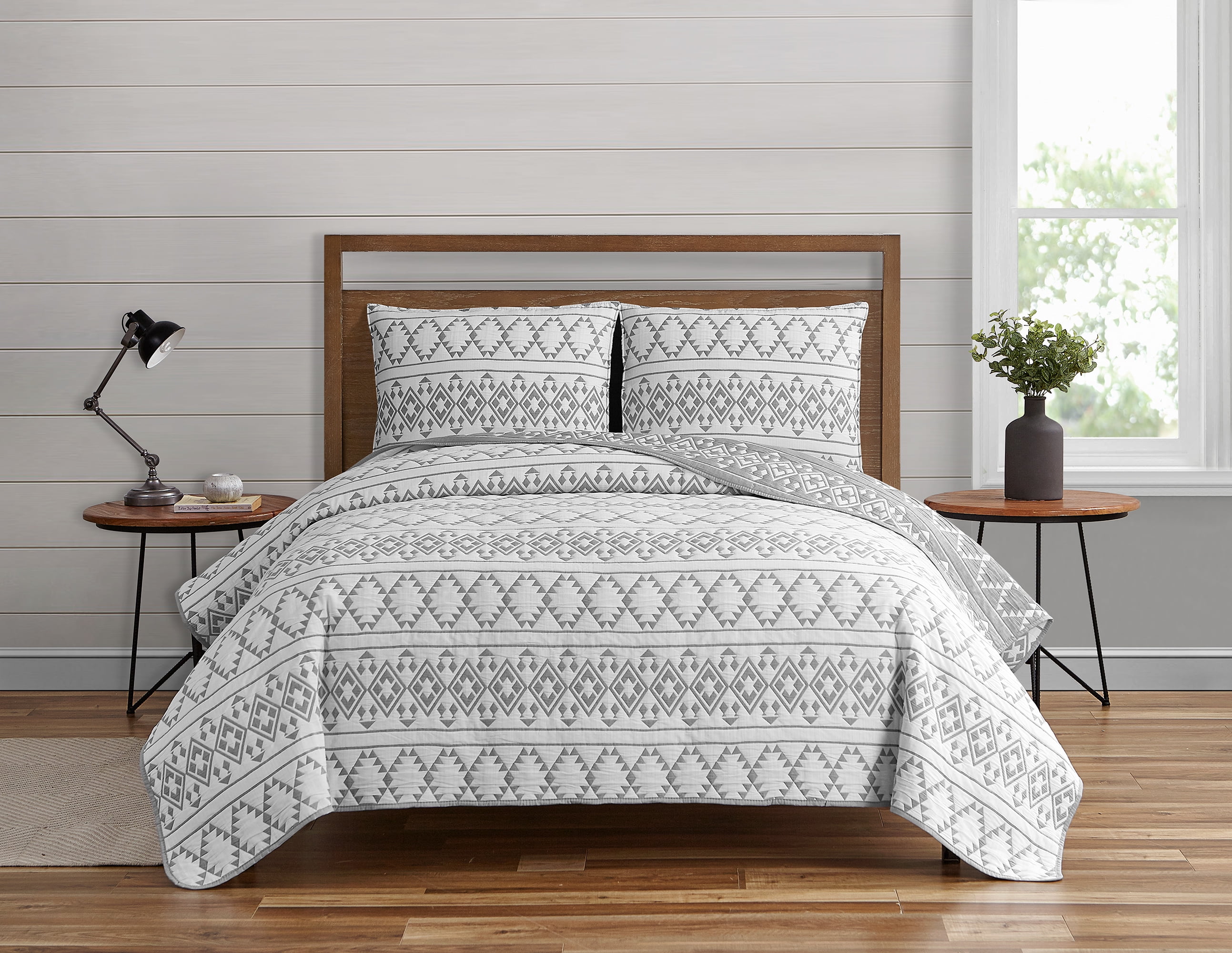 Kai Tribal Grey Soft Matelasse Jacquard Quilt Set - Twin