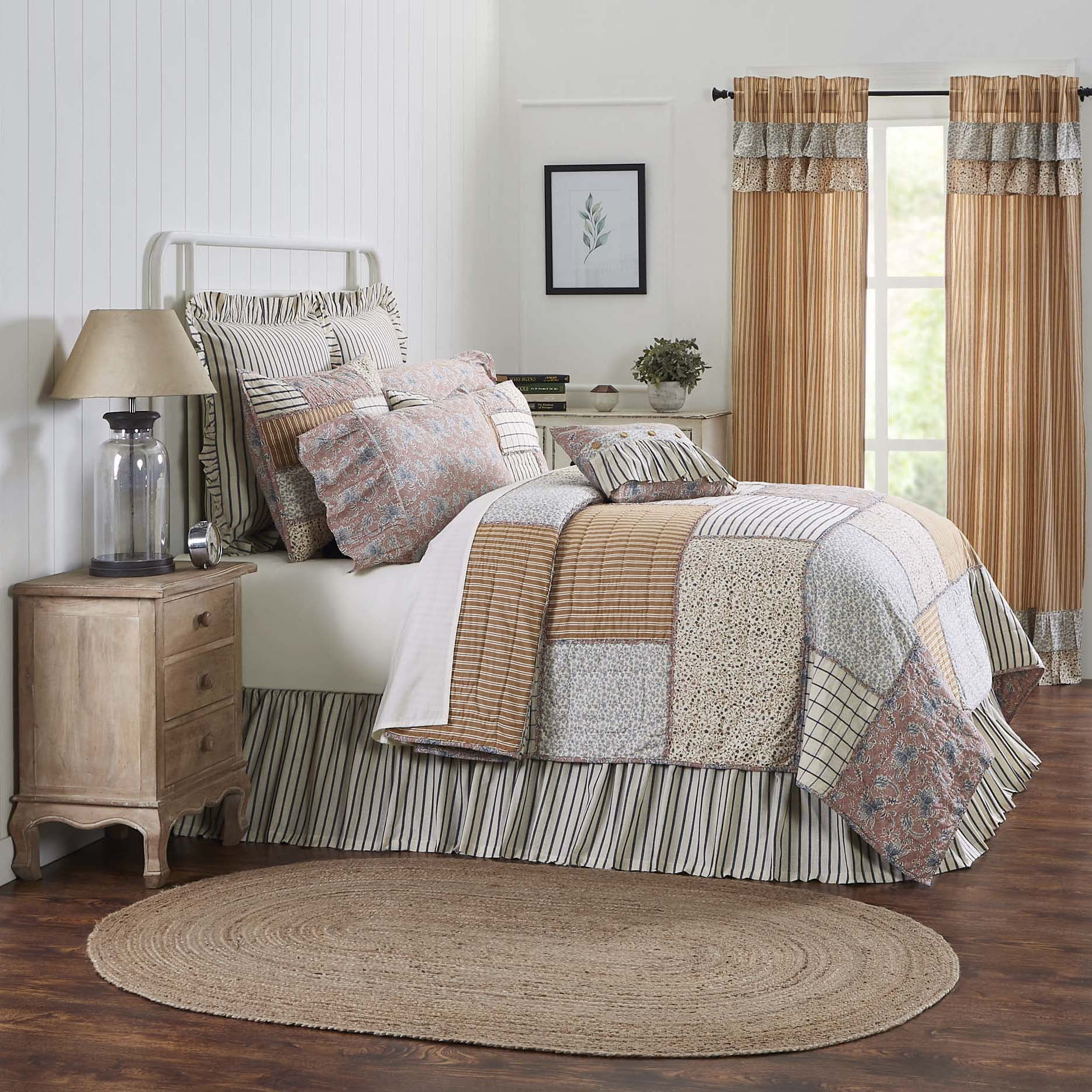 Kaila King Size Patchwork Cotton Linen Quilt in Multicolor