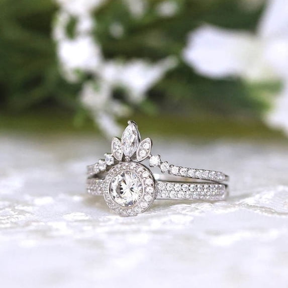 Kalapi Jewel 1.2 Ct Round Cut Moissanite Ring with Curved Band - 14K White Gold Plated Engagement Ring for Her - Elegant Solitaire Ring - Perfect Gift for Women's Graduation or Birthday