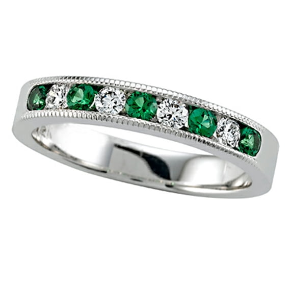 Karina B� Tsavorite Band