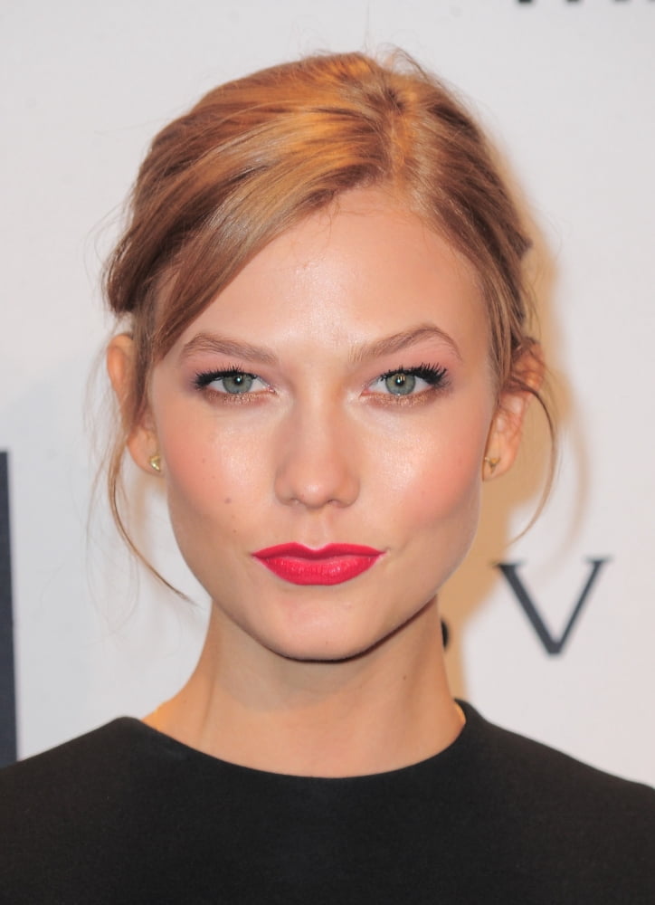 Karlie Kloss At Arrivals For Amfar Foundation For Aids Research New York Gala Canvas Art - (16 x 20)