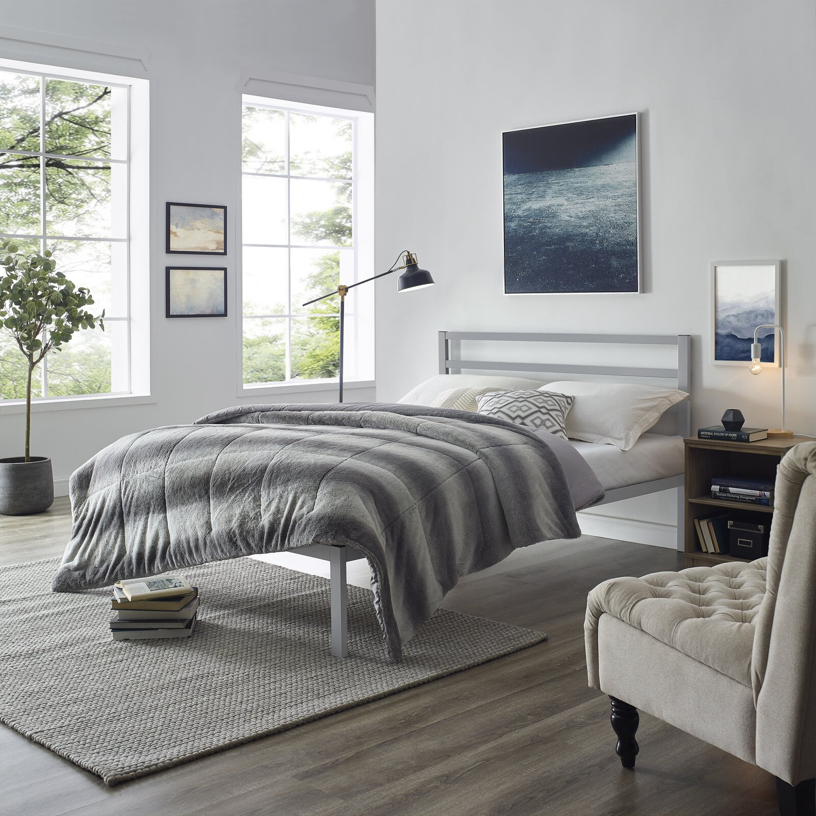 Karlsefni metal platform bed deals