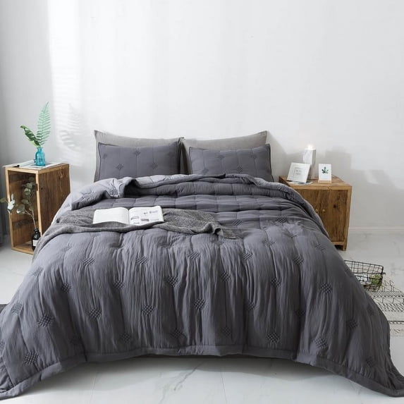 Kasentex Pre-Washed Quilt Set - Stylish Diamond Stitch Design, Ultra Soft Microfiber Bedding with Down Alternative Filling, QUEEN + 2 Shams (90x90"+20x26"x2), Dark Grey