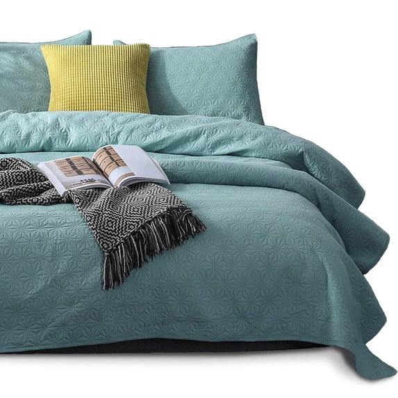 Kasentex Quilted Coverlet Set Pre-Washed Microfiber Soft Warm Bedspread, Contemporary Star Design Aqua Twin 2 Piece