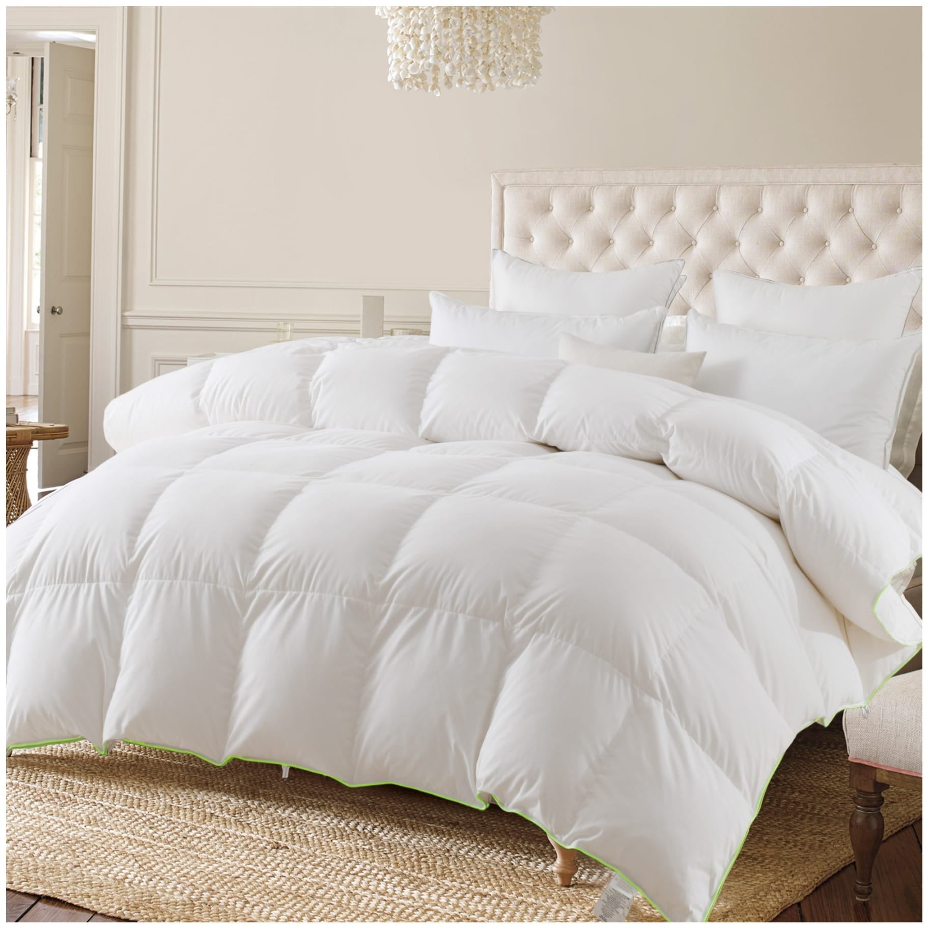 Twin White Goose Down Comforter with Green Piped Edge