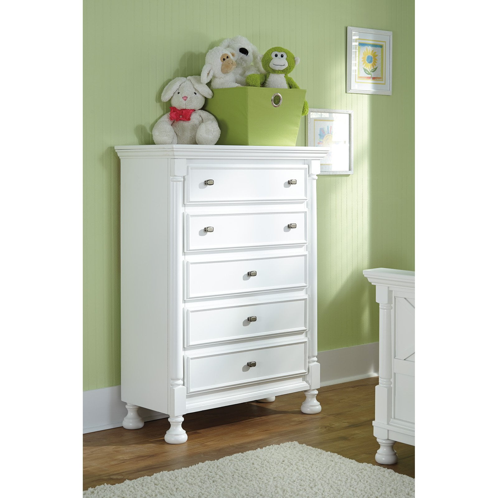 Signature Design by Ashley Kaslyn 5-Drawer Chest Bright White