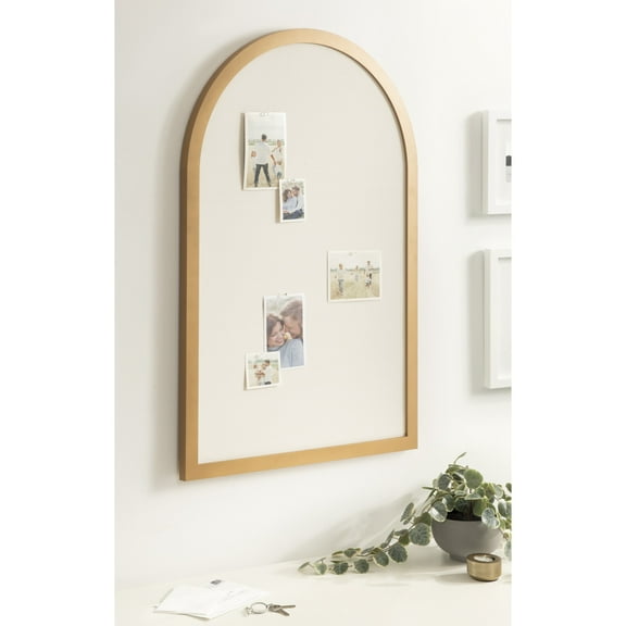 Kate and Laurel Holbrook Glam Framed Arch Fabric Pinboard, 24 x 36, Gold, Decorative Modern Arched Bulletin Board for Use as Vision Board or Wall Organization