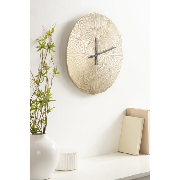 Kate and Laurel Sancia Modern Numberless Round Metal Wall Clock, 16 Inch Diameter, Gold, Decorative Minimal Metallic Clock with Embossed Texture for Use as Bedroom, Entryway, or Living Room Decor