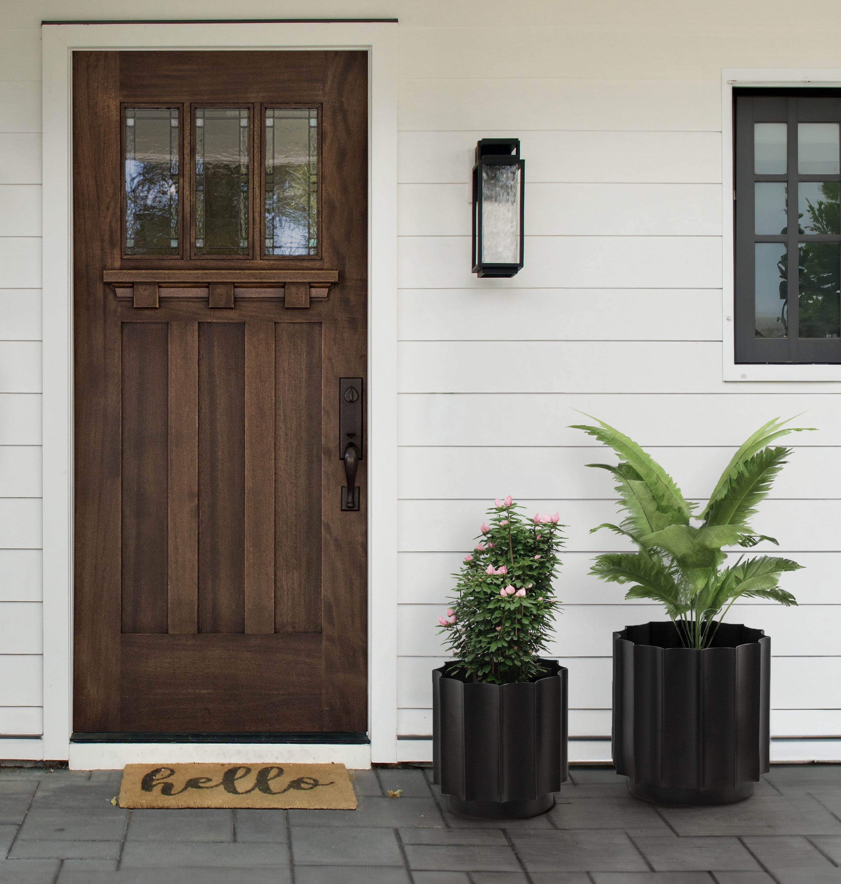 Black Iron Scalloped Modern Outdoor Planter Set, 2 Pieces