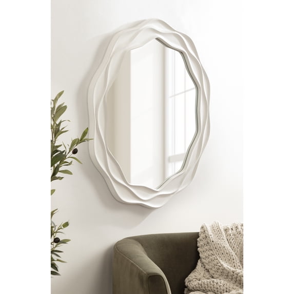 Kate and Laurel Wavern Transitional Round Wavy Wooden Wall Mirror, 29 Inch Diameter, White, Modern Scalloped Circle Bathroom Mirror for Over Sink with Unique Frame for Wavy Wall Decor Accent
