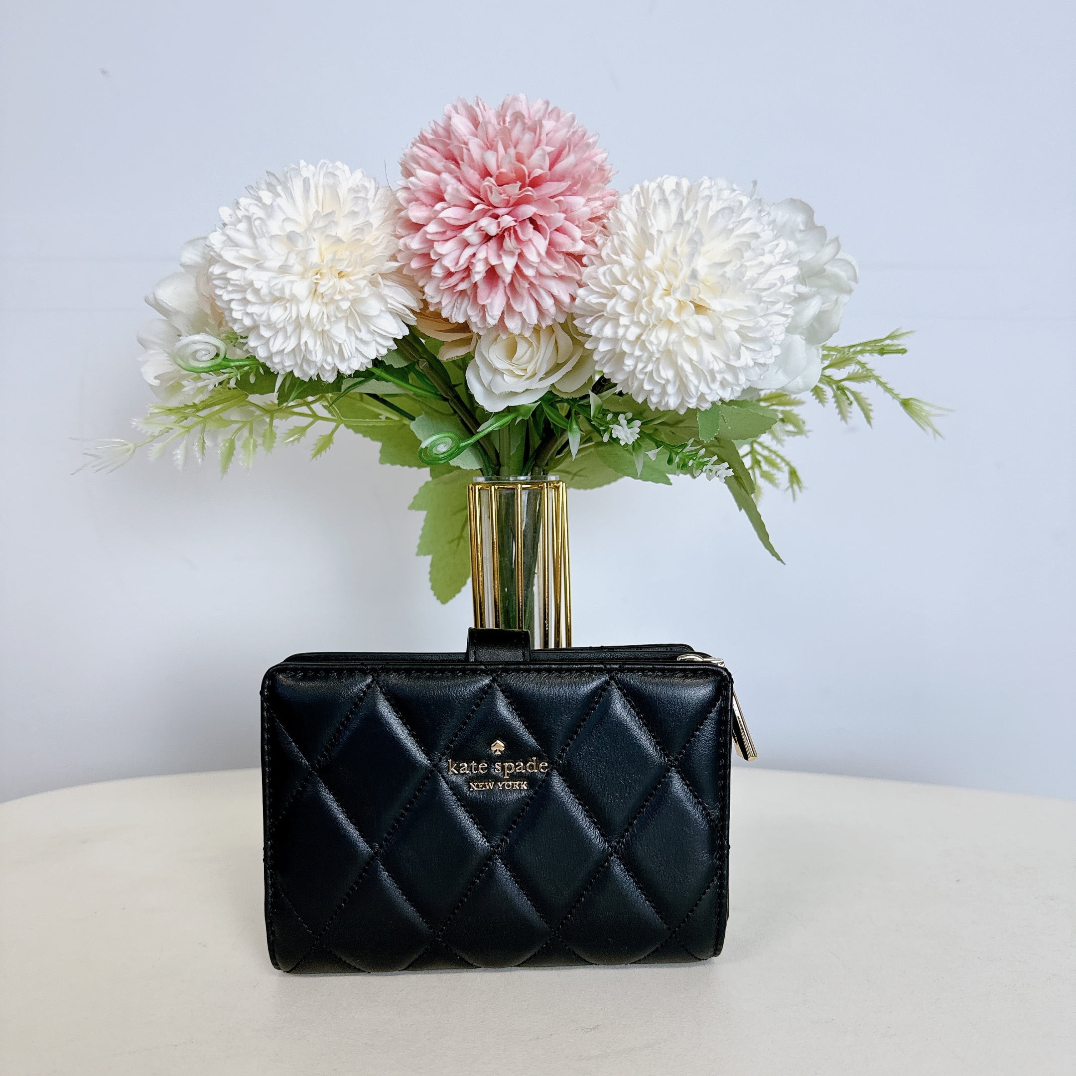 ☆セール☆kate spade carey キルティング Medium Wallet 黒 Kate Spade KG424 Carey Medium Compact Bifold Wallet IN Black