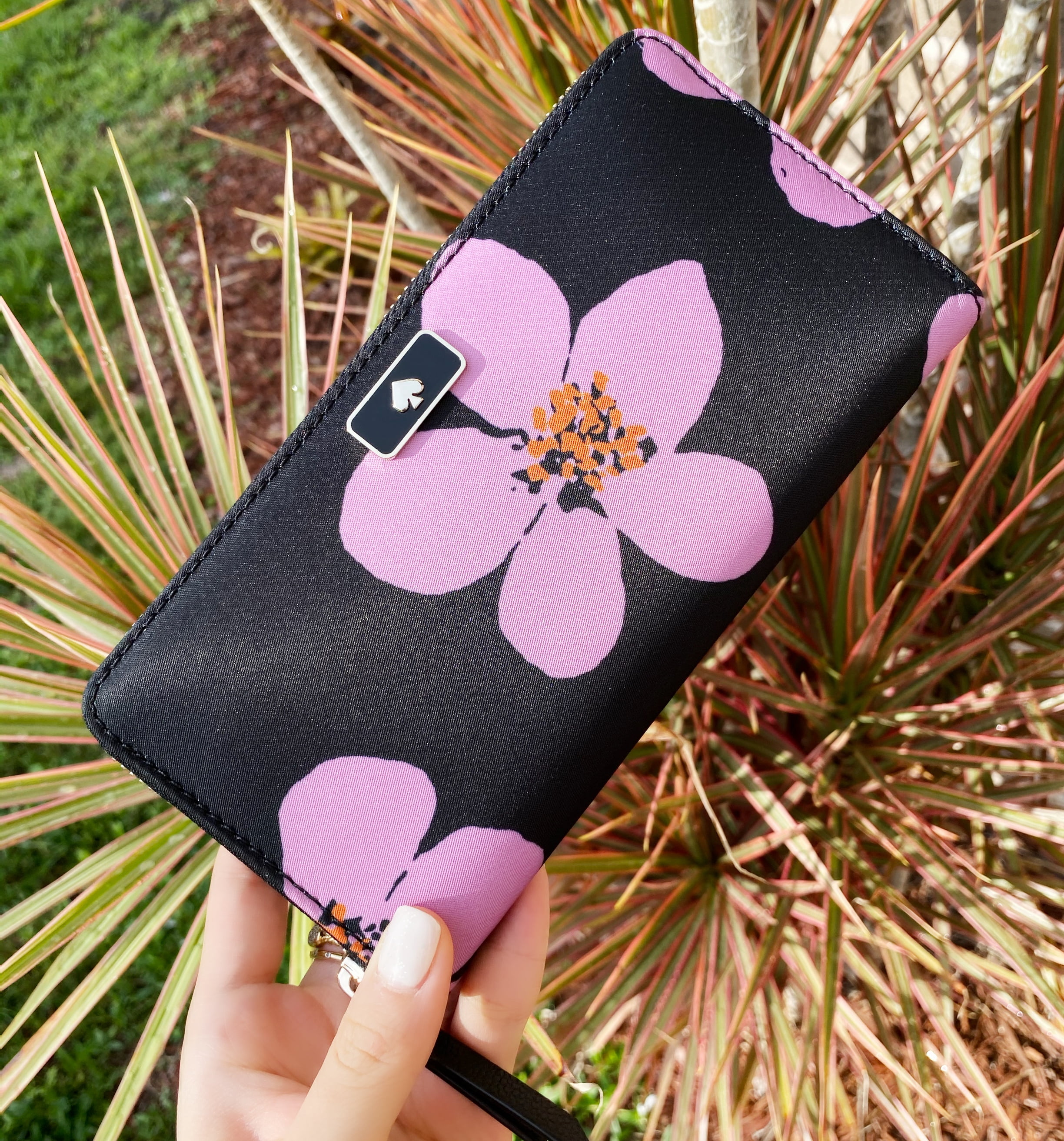 Kate Spade Dawn Grand Flora Neda Zip Around Continental Wallet Black Pink  Floral