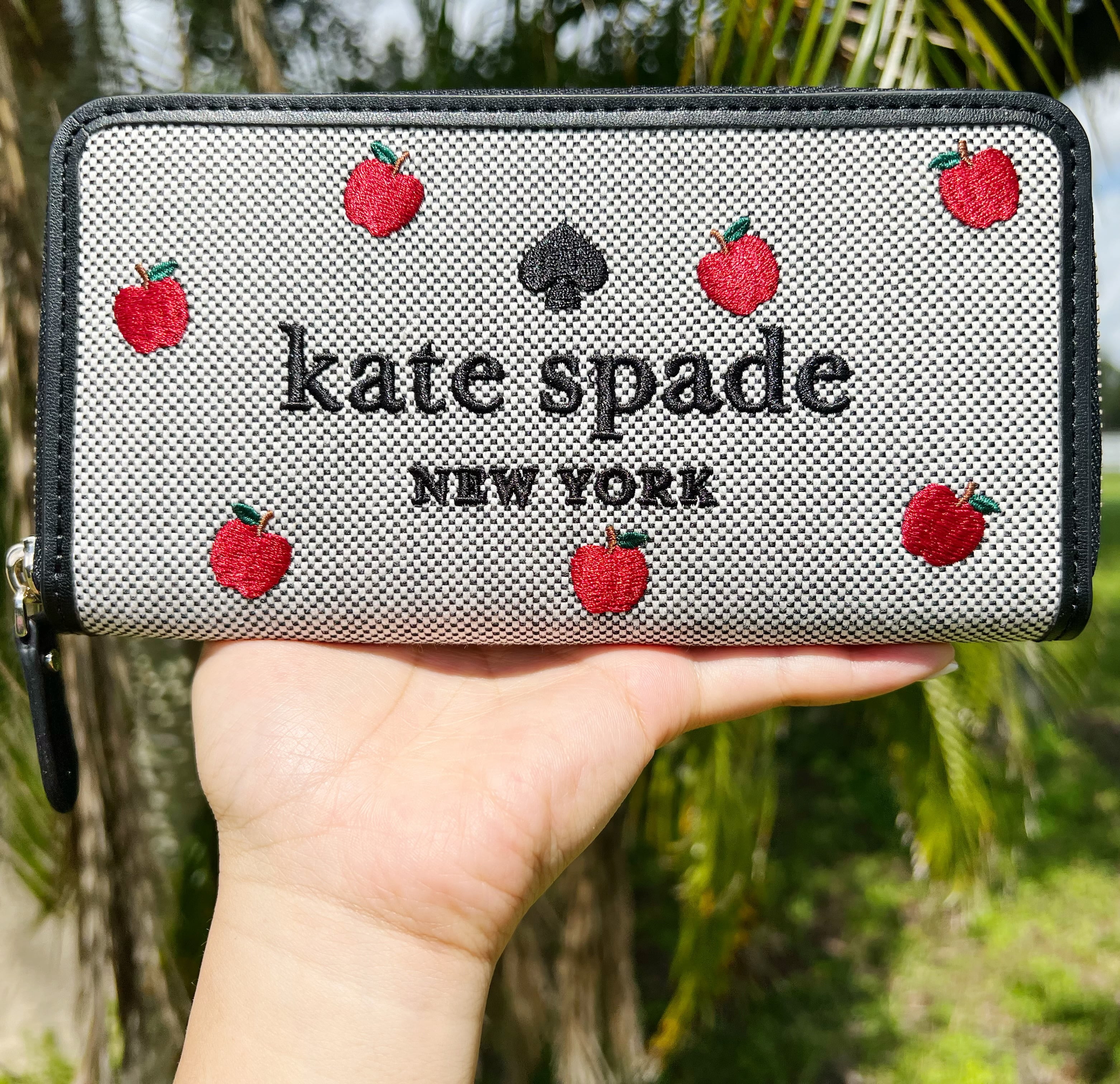 Kate Spade ロゴポシェット シルバー/ブラック/ピクニックレッド Kate Spade Monica Crossbody Bag Cherry Red Leather Purse WKR00258