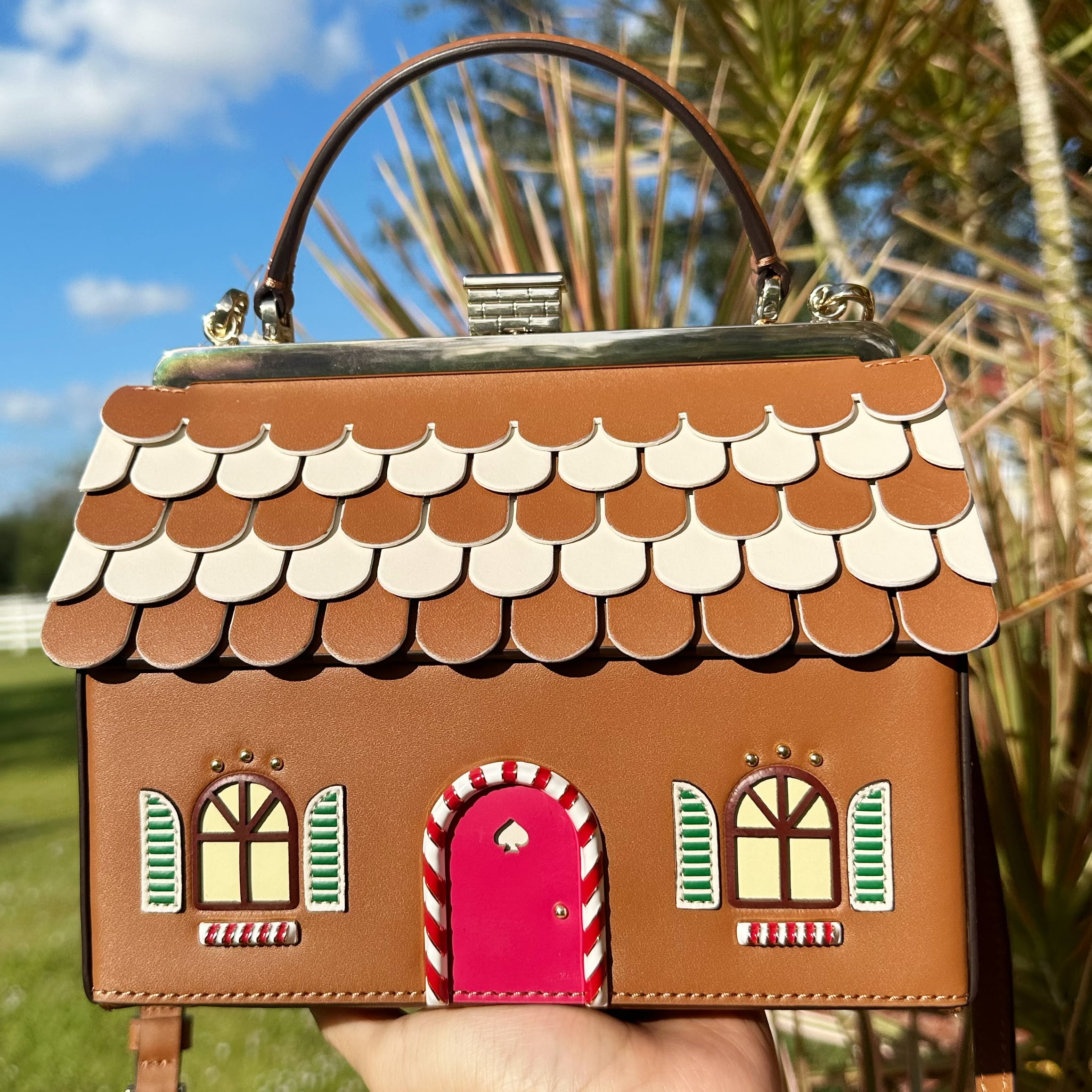Kate Spade Gingerbread House Novelty Crossbody Handbag Rare Holiday  Collection