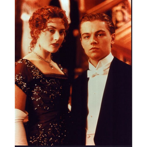 Kate Winslet And Leonardo Dicaprio Posed For Titanic Photo Print (8 x 10) - Item # MVM70437