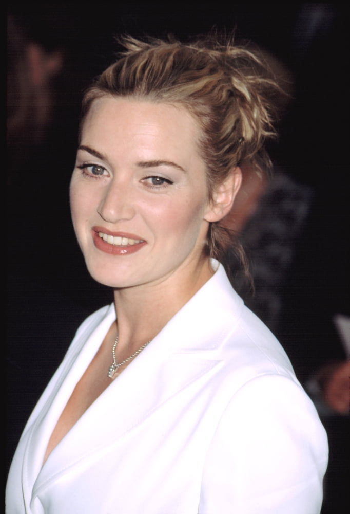 Kate Winslet And Sam Mendes (Director) At Premiere Of Road To Perdiition Canvas Art -  (16 x 20)