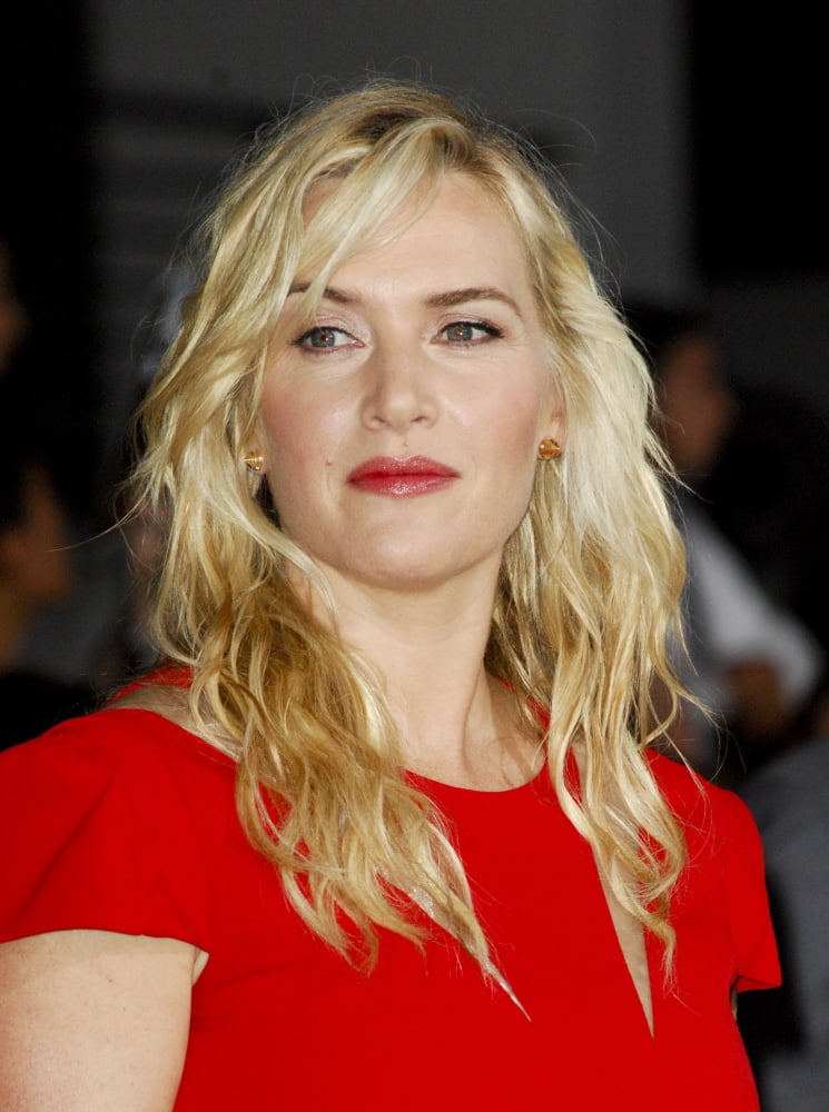 Kate Winslet At Arrivals For Divergent Premiere Canvas Art - (16 x 20)
