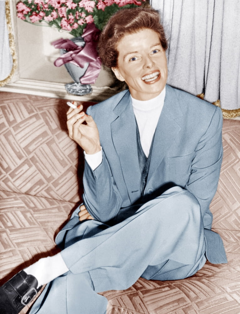 Katharine Hepburn In England Canvas Art - (16 x 20)