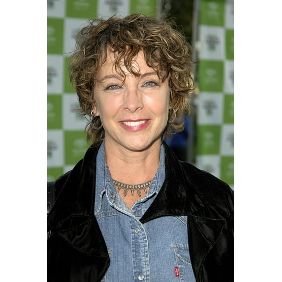 Kathleen Quinlan At Arrivals For 15Th Annual Environmental Media Awards, Ebell Club, New York, Ny, October 19, 2005. Photo By Michael GermanaEverett Collection Celebrity (16 x 20)