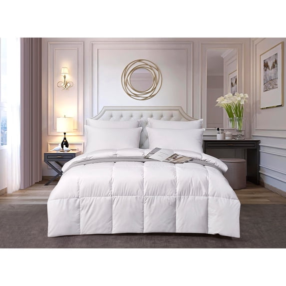 Kathy ireland Home kathy ireland 330 Thread Count Light Warmth White Down Fiber Comforter Full - Queen