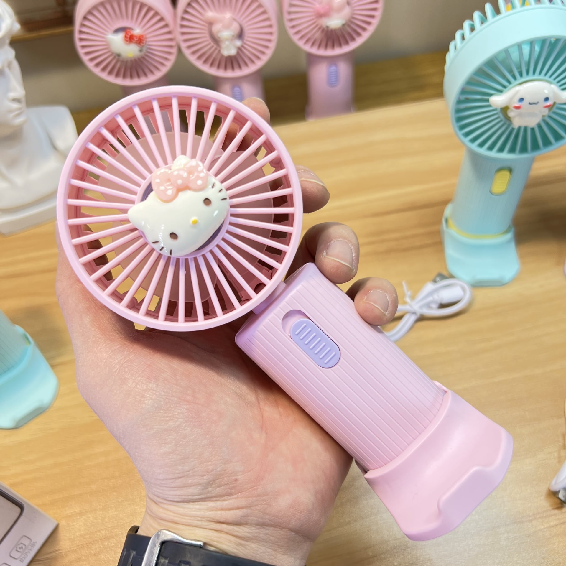 Kawaii Hello Kitty Rechargeable Fan USB Cartoon Portable Kawaii Hello Kitty Rechargeable Fan USB Cartoon Portable