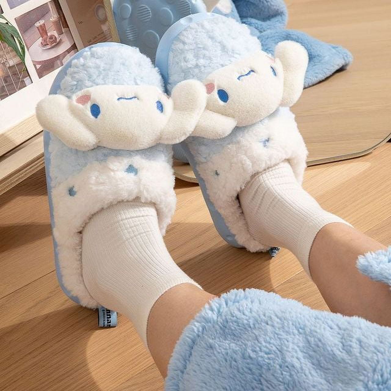 Kawaii Sanrio Plush Slippers Nonslip Warm Anime Hello Kitty Kuromi