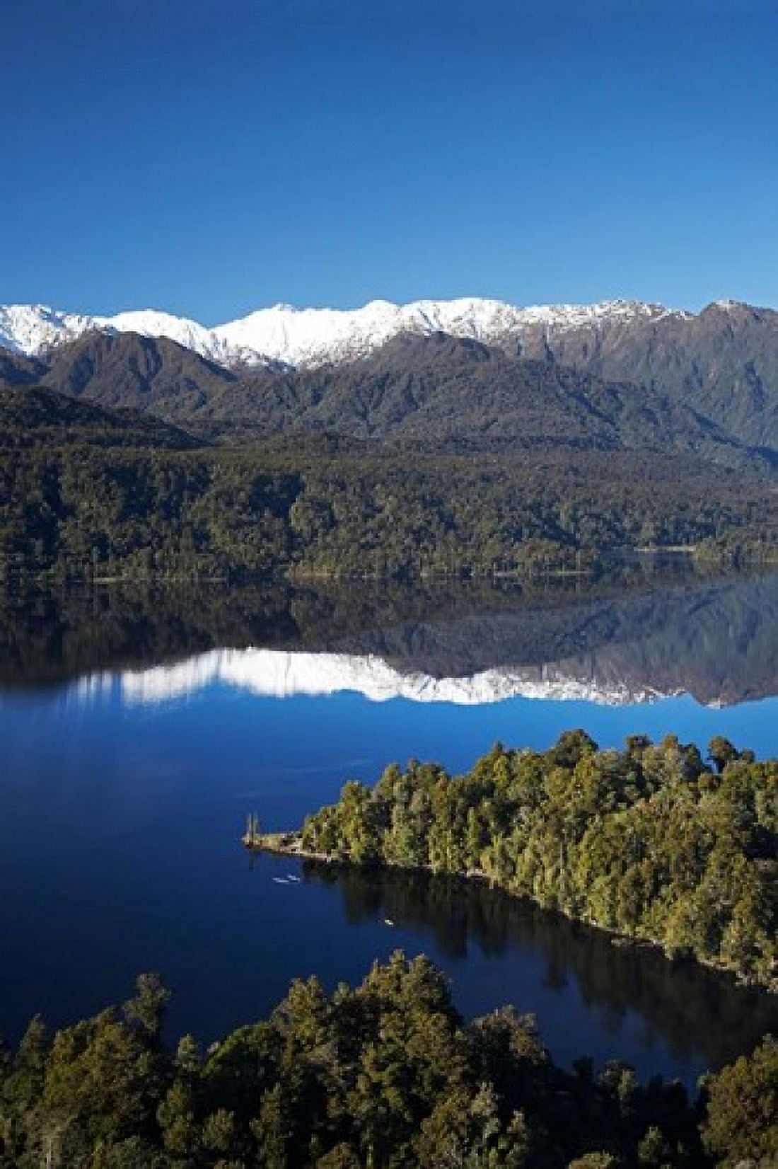 Kayakers Lake Mapourika South Island New Zealand Canvas Art - David Wall DanitaDelimont (24 x 35)