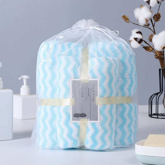 Kayannuo Christmas Bath Towel Bathroom Set Deluxe Bath Towel Ultra Soft Cotton Towel Set High Absorbent Towel Includes 1 Bath Towel 27.5X55 Inches And 1 Towel 13.5X29.5 In Gifts