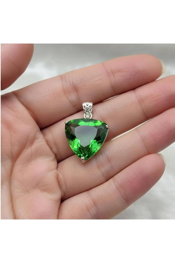 Green Emerald Crystal Pendant multiple cuts with Free Chain 70-80CT, Stone Jewelry for Love Abundance, Heart Chakra Healing, Meditation
