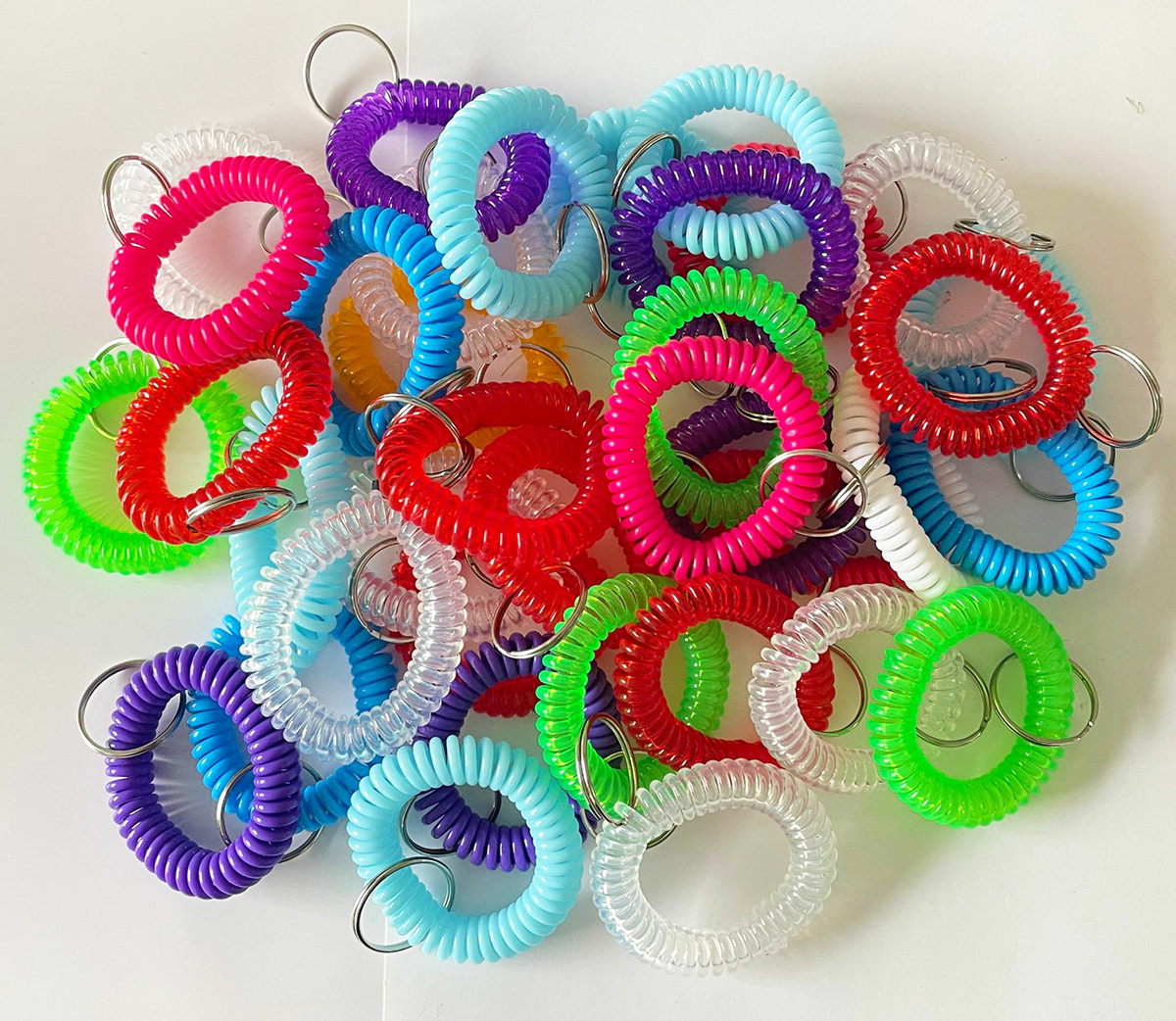 Kbraveo 40 Pcs Wristlet Keychains Stretchable Wrist Coil Key Ring Set Multicolor Walmart
