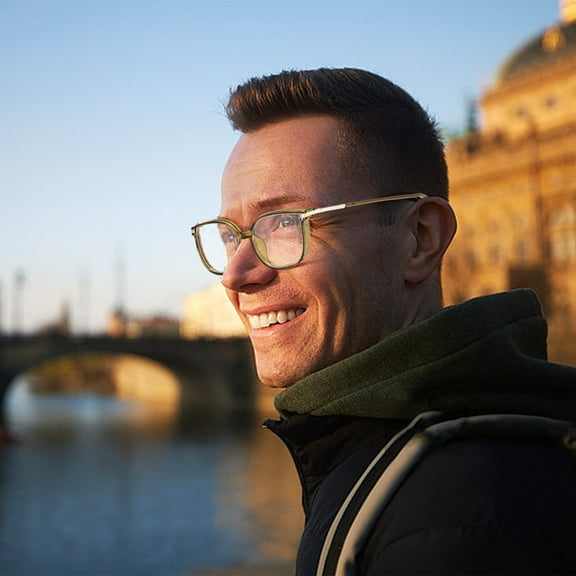 Kchsji Women’s Portable Blue Light Reading Glasses Bifocal Eyewear for Presbyopia Indoor Outdoor Reading Books Newspapers TV Computer Gaming Travel Eye Protection Stylish Durable Lightweight