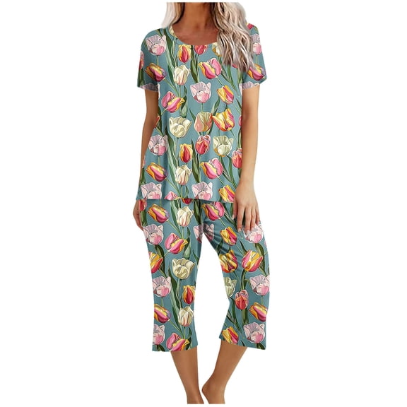 Keeplus Cute Pajama Sets for Women Plus Size 2 Piece Pjs Set Sleepwear Short Sleeve T Shirts Capri Pants Trendy Lounge Sets Outfits