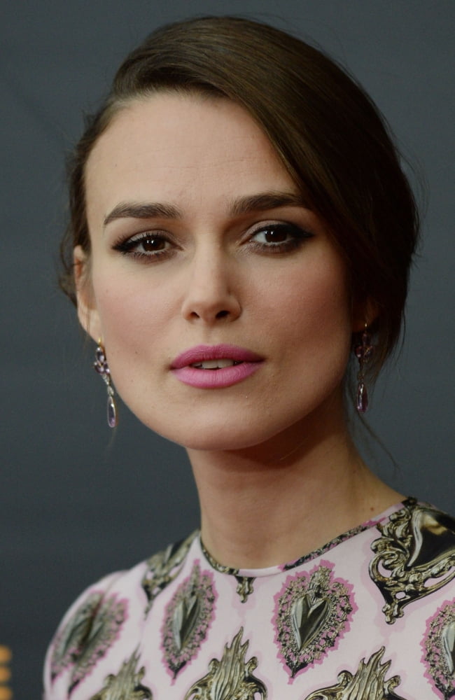 Keira Knightley At Arrivals For The Imitation Game Premiere Canvas Art - (16 x 20)