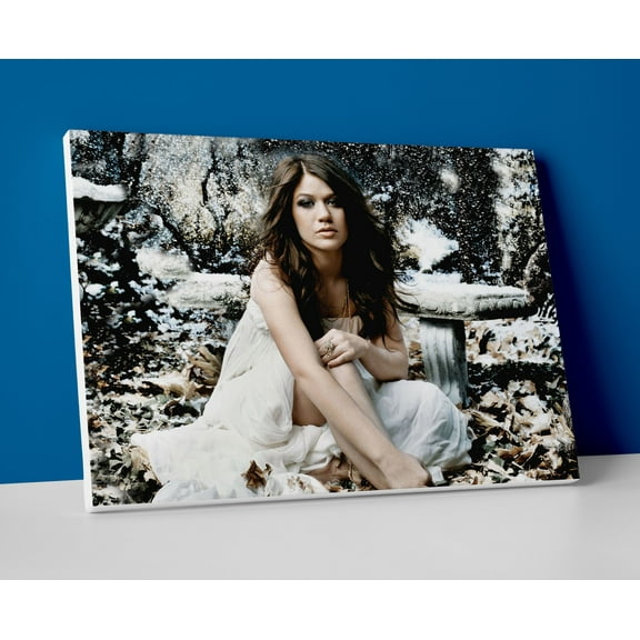 Kelly Clarkson Poster or Wrapped Canvas