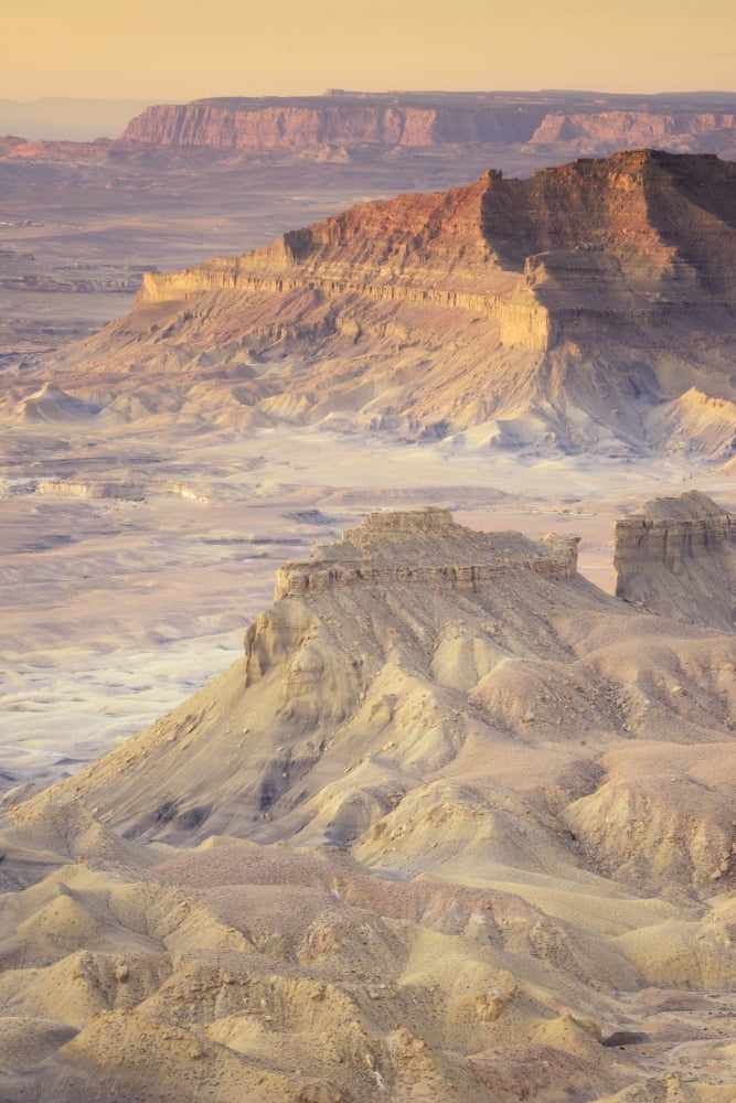 Kelly Grade Overlook In The Grand Staircase - Escalante Monument AreaUtah Usa Canvas Art - Peter Carroll  Design Pics (12 x 18)