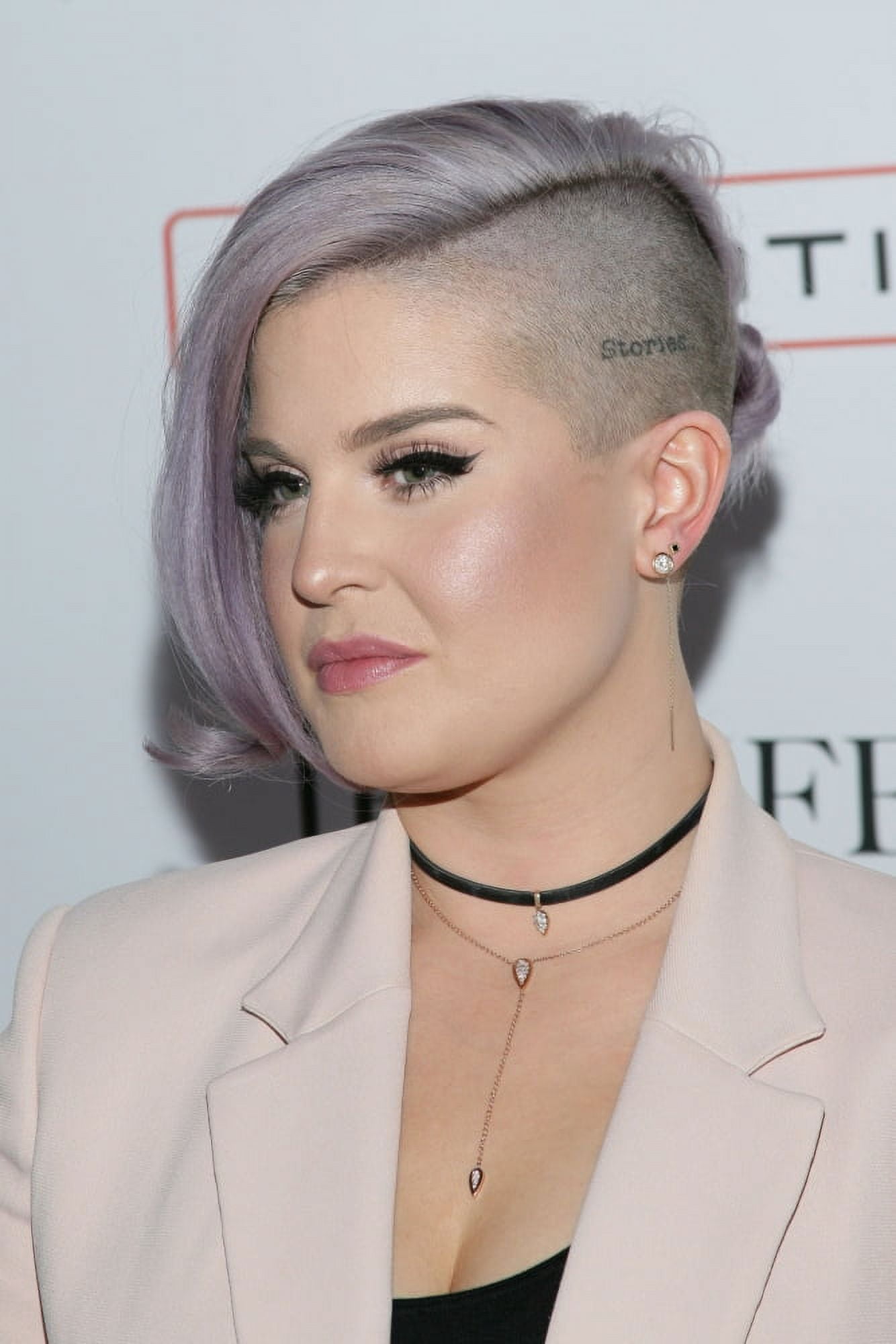 Kelly Osbourne In Attendance For Grand Opening Of Jennifer Lopez All I Have Canvas Art - (16 x 20)