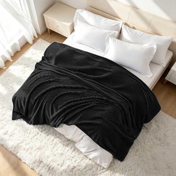 Kelnaro Soft Flannel Throw Blanket for Couch Sofa Bed, 60x80 Inches, Black