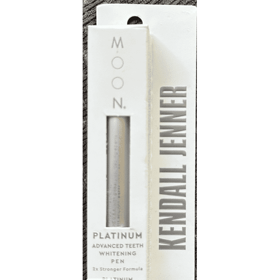 Kendall Jenner MOON Platinum Advanced Teeth Whitening Pen