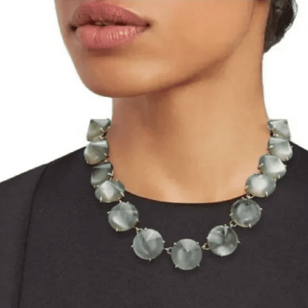 Best HD Pictures about  Kendra Scott Jolie Necklace  with No AI Images