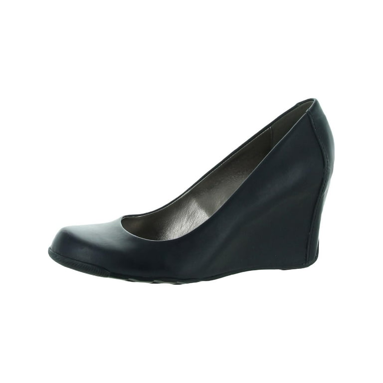 Kenneth cole did you tell wedges clearance