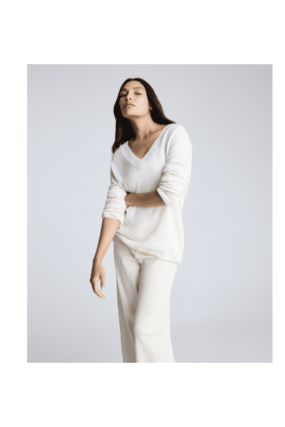 Women's Oversized V-Neck Sweater - Oyster