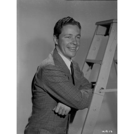 Kenny Baker Photo Print (24 x 30)
