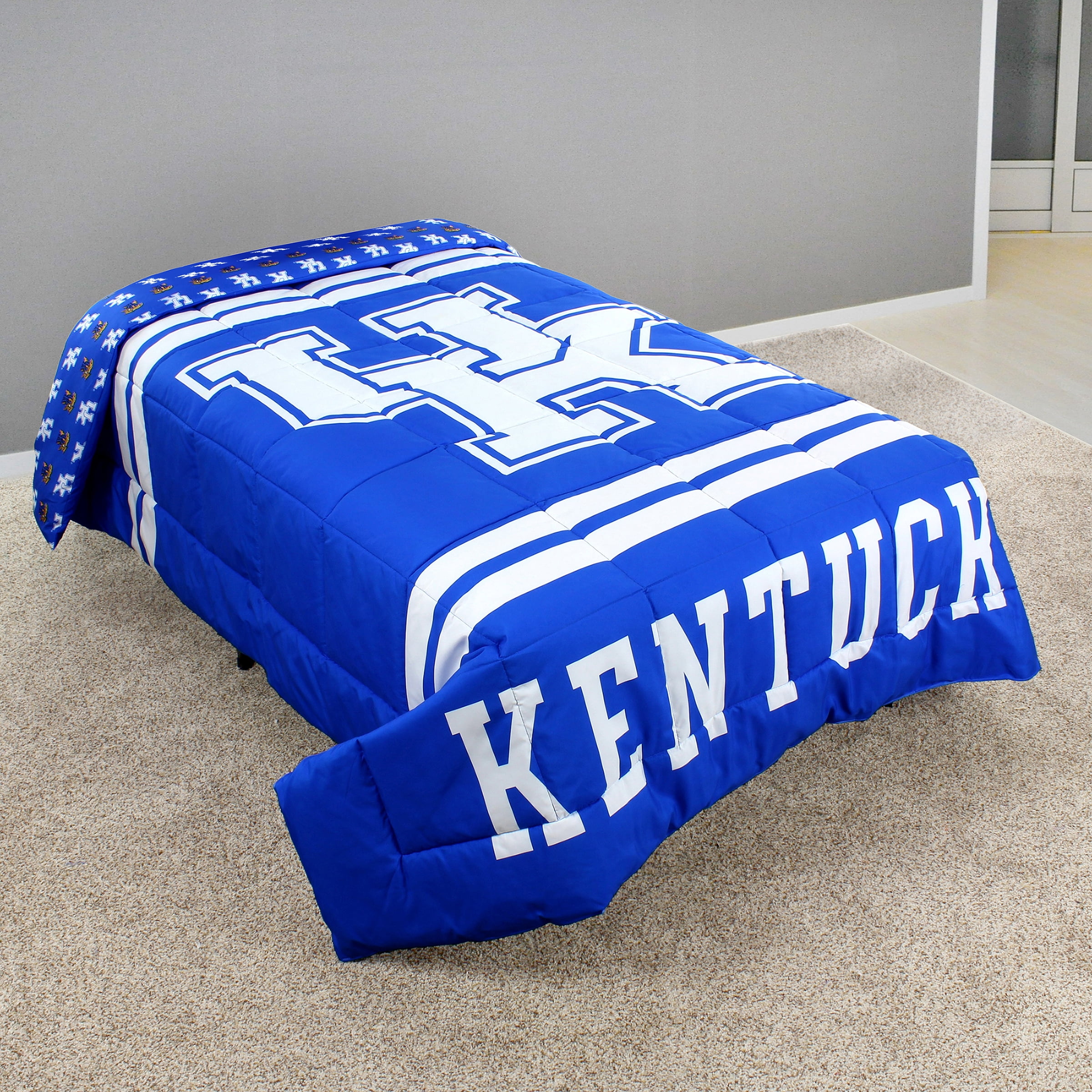 Kentucky Wildcats Reversible Big Logo Soft and Colorful Comforter, Full