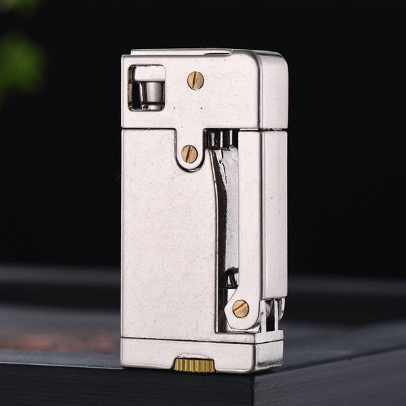 Kerosene lighter, Top Metal Pocket Lighter Daily Use, Sold Without Fuel.,银色滚花