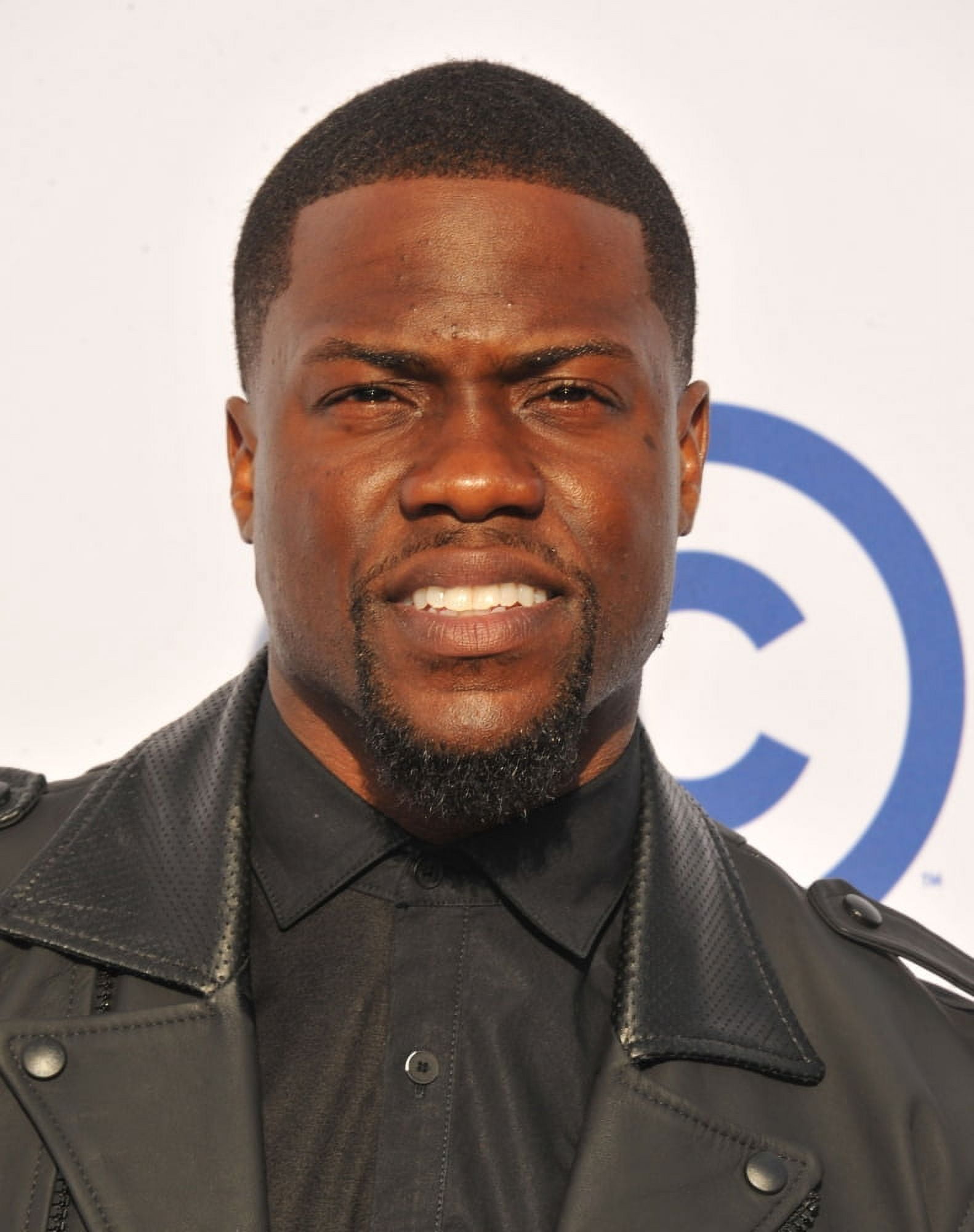 Kevin Hart At Arrivals For Comedy Central Roast Of Justin Bieber Canvas Art - (16 x 20)