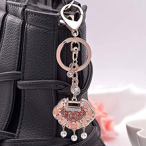 Key Chains for Car Keys, Cute keychain, Chinese Style Creative Alloy Longevity Lock Keychain for Bless Peace, Sturdy Rhinestone Keychain is A Perfect Gift for Your Friends, Families, or Children, Red